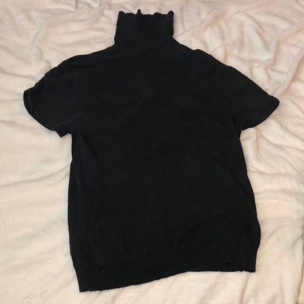 Black short sleeve turtle neck